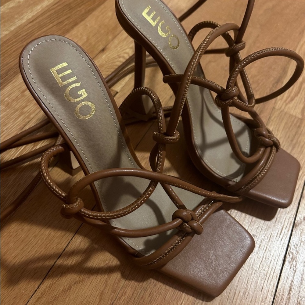 FIAT LACE UP SQUARE TOE SCULPTURED HEEL IN TAN BROWN FAUX LEATHER